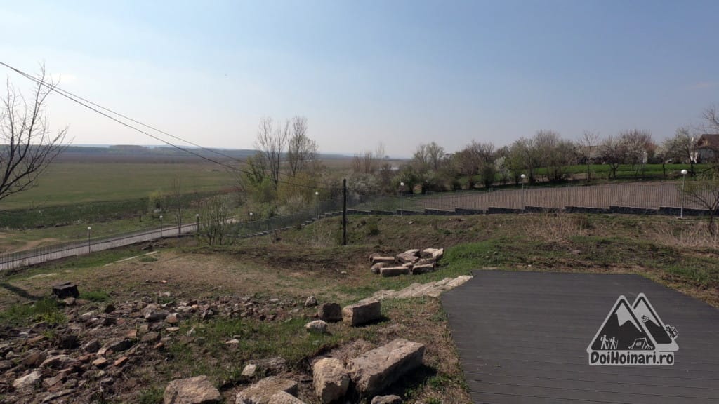 Privind spre fostul pod