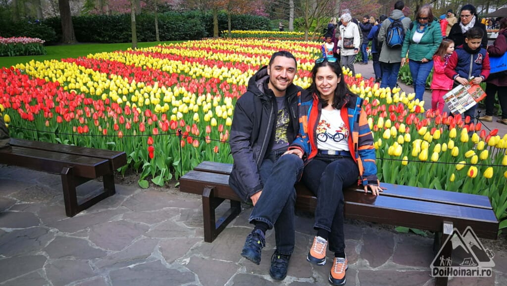 Doi Hoinari la Keukenhof