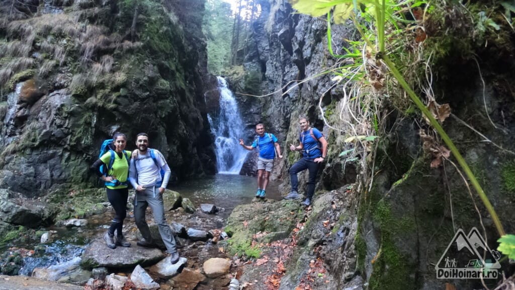 Cascada de pe Valea Lazărului