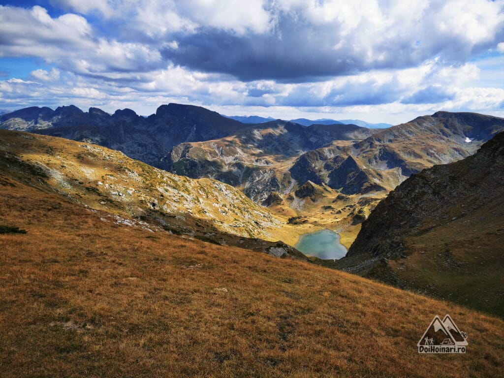 Alte lacuri, privind spre dreapta